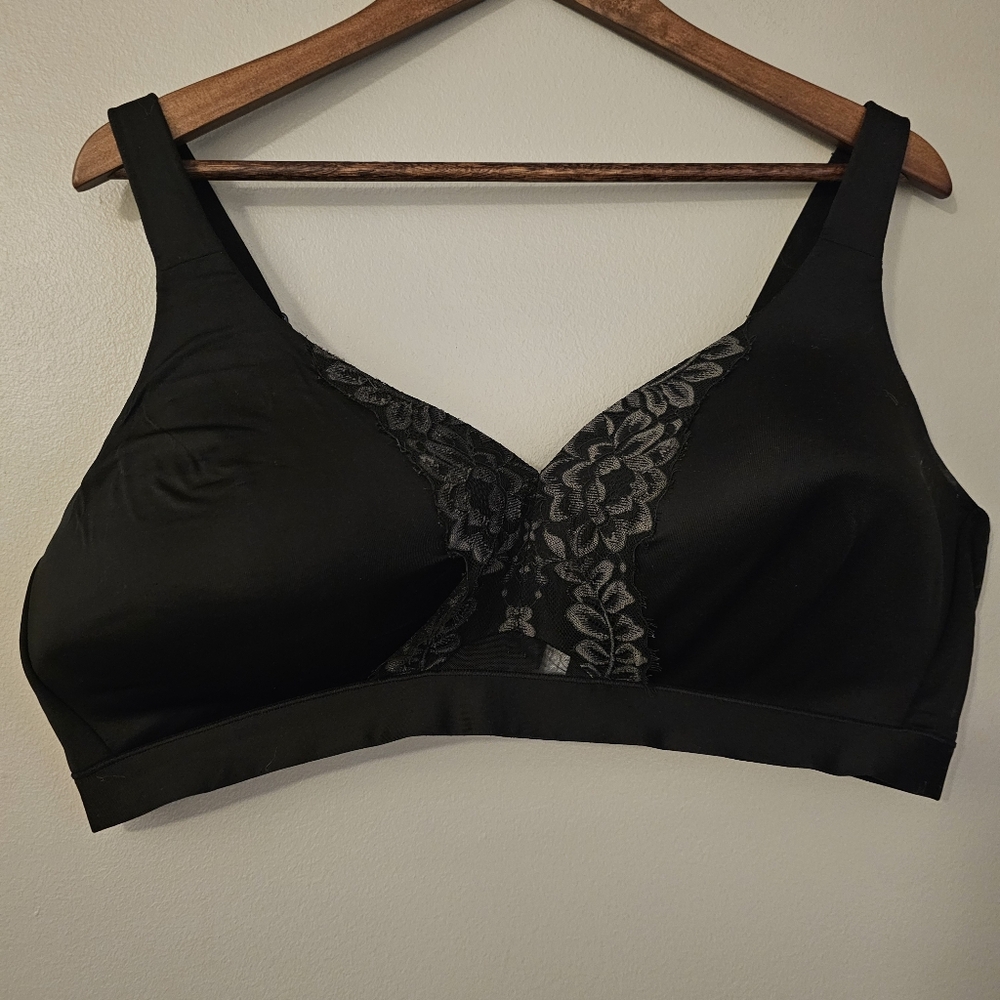 Cacique Comfort Bliss lightly lined no wire bra with lace Wireless Lane Bryant